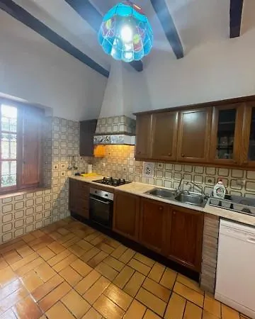 La Muntanya Rural Turistico Vacacional Country house *