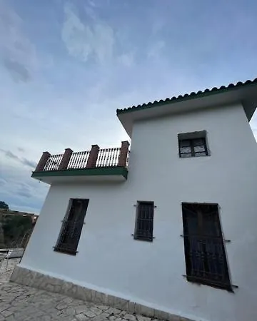 La Muntanya Rural Turistico Vacacional * Tortosa